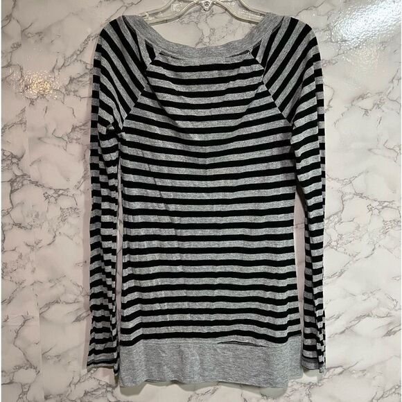 Guess Women's Black and Silver Top Size M - Picture 6 of 6